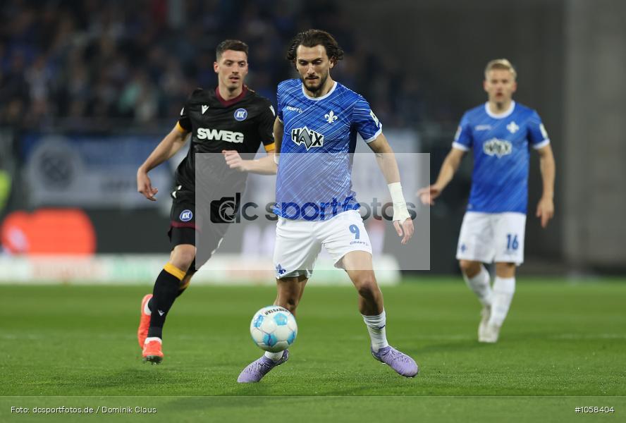 Karlsruher SC, SV Darmstadt 98, 2. Liga, 2. Bundesliga, Bundesliga, Liga, Voetball, Sport, Le Football, Germany, Futbol, Fotball, Fussball, Deutschland, DFL, DFB, Calcio, 2024/25, Saison 2024/2025 - Bild-ID: 1058404 Karlsruher SC, SV Darmstadt 98, 2. Liga, 2. Bundesliga, Bundesliga, Liga, Voetball, Sport, Le Football, Germany, Futbol, Fotball, Fussball, Deutschland, DFL, DFB, Calcio, 2024/25, Saison 2024/2025 - Bild-ID: 1058404