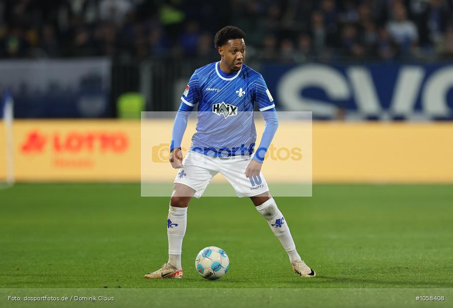 Karlsruher SC, SV Darmstadt 98, 2. Liga, 2. Bundesliga, Bundesliga, Liga, Voetball, Sport, Le Football, Germany, Futbol, Fotball, Fussball, Deutschland, DFL, DFB, Calcio, 2024/25, Saison 2024/2025 - Bild-ID: 1058408 Karlsruher SC, SV Darmstadt 98, 2. Liga, 2. Bundesliga, Bundesliga, Liga, Voetball, Sport, Le Football, Germany, Futbol, Fotball, Fussball, Deutschland, DFL, DFB, Calcio, 2024/25, Saison 2024/2025 - Bild-ID: 1058408