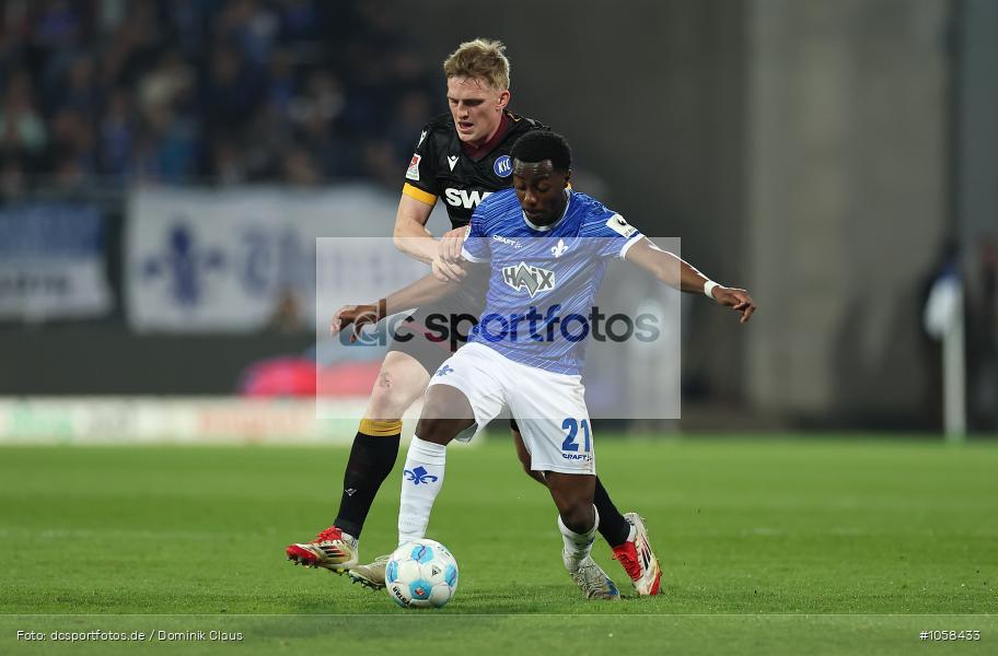 Karlsruher SC, SV Darmstadt 98, 2. Liga, 2. Bundesliga, Bundesliga, Liga, Voetball, Sport, Le Football, Germany, Futbol, Fotball, Fussball, Deutschland, DFL, DFB, Calcio, 2024/25, Saison 2024/2025 - Bild-ID: 1058433 Karlsruher SC, SV Darmstadt 98, 2. Liga, 2. Bundesliga, Bundesliga, Liga, Voetball, Sport, Le Football, Germany, Futbol, Fotball, Fussball, Deutschland, DFL, DFB, Calcio, 2024/25, Saison 2024/2025 - Bild-ID: 1058433