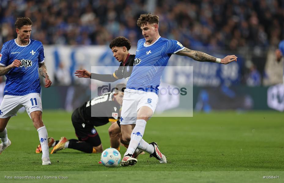 Karlsruher SC, SV Darmstadt 98, 2. Liga, 2. Bundesliga, Bundesliga, Liga, Voetball, Sport, Le Football, Germany, Futbol, Fotball, Fussball, Deutschland, DFL, DFB, Calcio, 2024/25, Saison 2024/2025 - Bild-ID: 1058471 Karlsruher SC, SV Darmstadt 98, 2. Liga, 2. Bundesliga, Bundesliga, Liga, Voetball, Sport, Le Football, Germany, Futbol, Fotball, Fussball, Deutschland, DFL, DFB, Calcio, 2024/25, Saison 2024/2025 - Bild-ID: 1058471