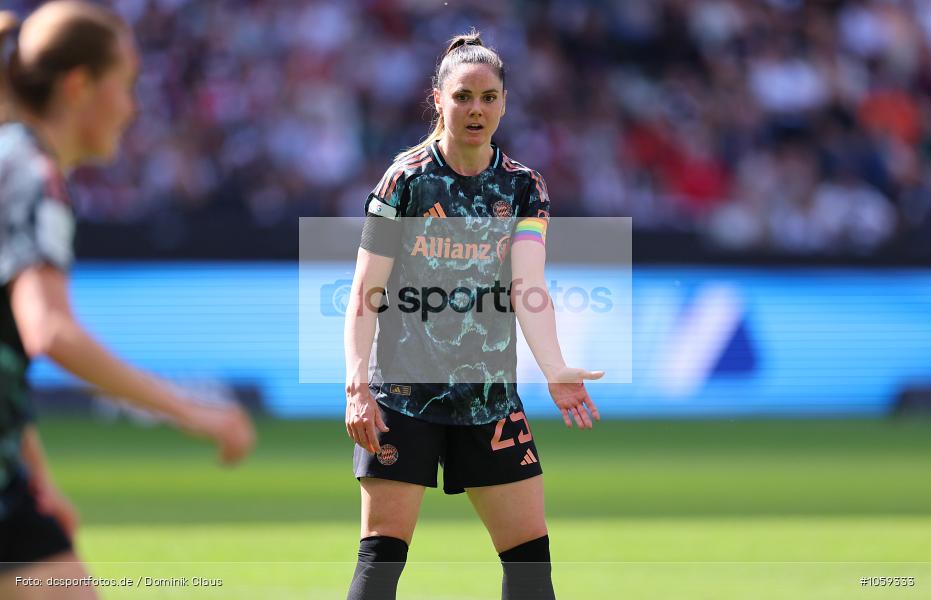 FC Bayern München, Eintracht Frankfurt, Frauen, 1. Bundesliga, Bundesliga, Voetball, Sport, Le Football, Germany, Futbol, Fotball, Fussball, Deutschland, DFL, DFB, Calcio, 2024/25, Saison 2024/2025 - Bild-ID: 1059333 FC Bayern München, Eintracht Frankfurt, Frauen, 1. Bundesliga, Bundesliga, Voetball, Sport, Le Football, Germany, Futbol, Fotball, Fussball, Deutschland, DFL, DFB, Calcio, 2024/25, Saison 2024/2025 - Bild-ID: 1059333