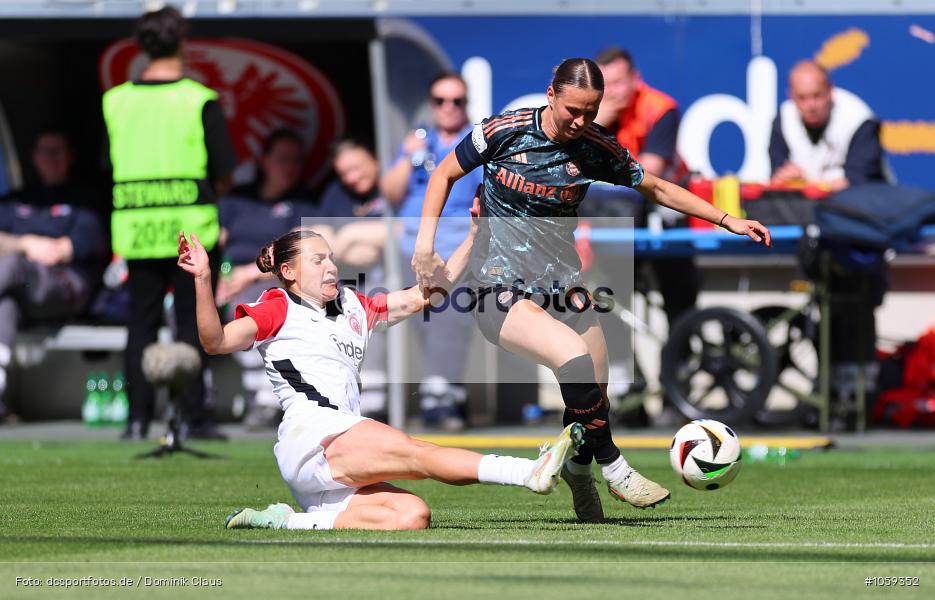FC Bayern München, Eintracht Frankfurt, Frauen, 1. Bundesliga, Bundesliga, Voetball, Sport, Le Football, Germany, Futbol, Fotball, Fussball, Deutschland, DFL, DFB, Calcio, 2024/25, Saison 2024/2025 - Bild-ID: 1059352 FC Bayern München, Eintracht Frankfurt, Frauen, 1. Bundesliga, Bundesliga, Voetball, Sport, Le Football, Germany, Futbol, Fotball, Fussball, Deutschland, DFL, DFB, Calcio, 2024/25, Saison 2024/2025 - Bild-ID: 1059352