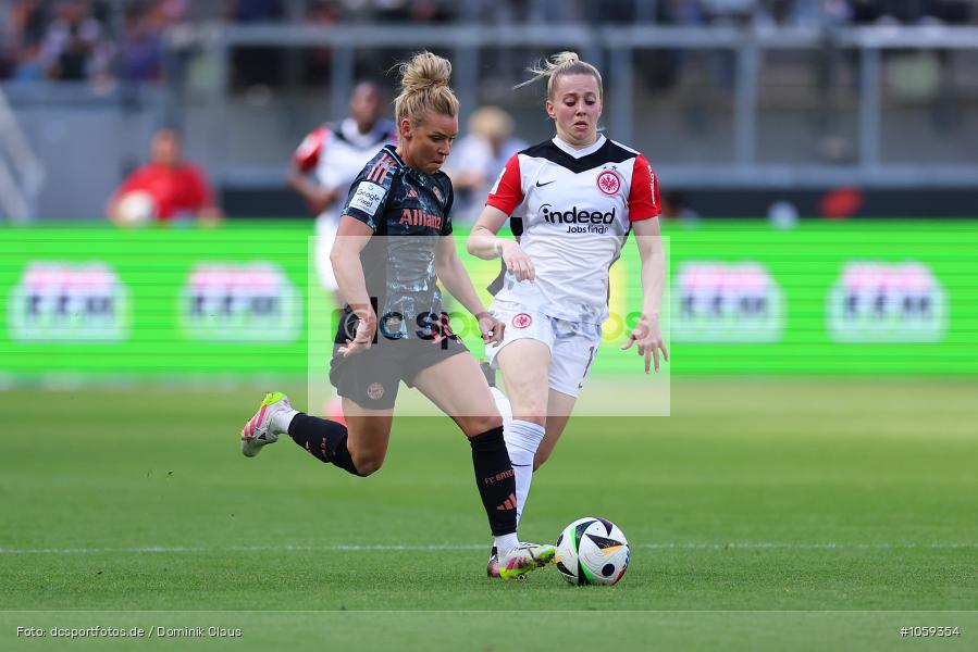 FC Bayern München, Eintracht Frankfurt, Frauen, 1. Bundesliga, Bundesliga, Voetball, Sport, Le Football, Germany, Futbol, Fotball, Fussball, Deutschland, DFL, DFB, Calcio, 2024/25, Saison 2024/2025 - Bild-ID: 1059354 FC Bayern München, Eintracht Frankfurt, Frauen, 1. Bundesliga, Bundesliga, Voetball, Sport, Le Football, Germany, Futbol, Fotball, Fussball, Deutschland, DFL, DFB, Calcio, 2024/25, Saison 2024/2025 - Bild-ID: 1059354