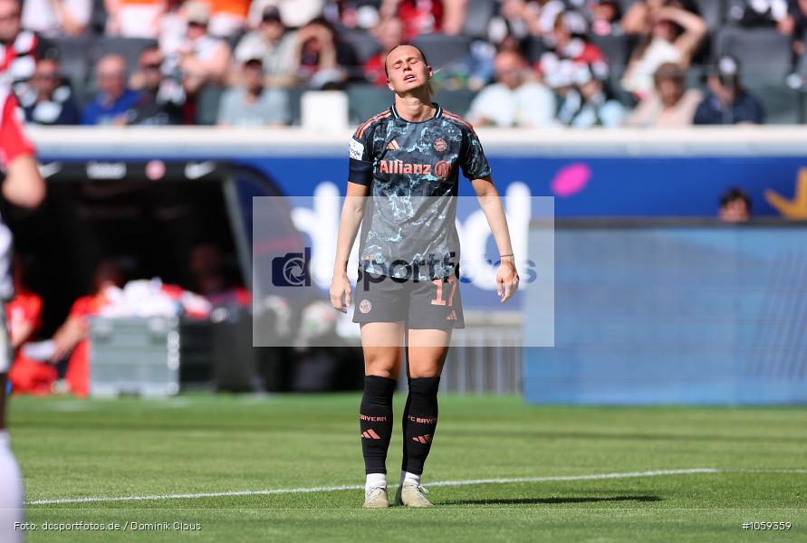 FC Bayern München, Eintracht Frankfurt, Frauen, 1. Bundesliga, Bundesliga, Voetball, Sport, Le Football, Germany, Futbol, Fotball, Fussball, Deutschland, DFL, DFB, Calcio, 2024/25, Saison 2024/2025 - Bild-ID: 1059359 FC Bayern München, Eintracht Frankfurt, Frauen, 1. Bundesliga, Bundesliga, Voetball, Sport, Le Football, Germany, Futbol, Fotball, Fussball, Deutschland, DFL, DFB, Calcio, 2024/25, Saison 2024/2025 - Bild-ID: 1059359