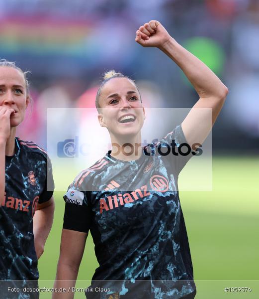 FC Bayern München, Eintracht Frankfurt, Frauen, 1. Bundesliga, Bundesliga, Voetball, Sport, Le Football, Germany, Futbol, Fotball, Fussball, Deutschland, DFL, DFB, Calcio, 2024/25, Saison 2024/2025 - Bild-ID: 1059376 FC Bayern München, Eintracht Frankfurt, Frauen, 1. Bundesliga, Bundesliga, Voetball, Sport, Le Football, Germany, Futbol, Fotball, Fussball, Deutschland, DFL, DFB, Calcio, 2024/25, Saison 2024/2025 - Bild-ID: 1059376