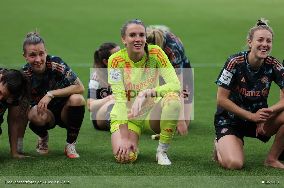 FC Bayern München, Eintracht Frankfurt, Frauen, 1. Bundesliga, Bundesliga, Voetball, Sport, Le Football, Germany, Futbol, Fotball, Fussball, Deutschland, DFL, DFB, Calcio, 2024/25, Saison 2024/2025 - Bild-ID: 1059380