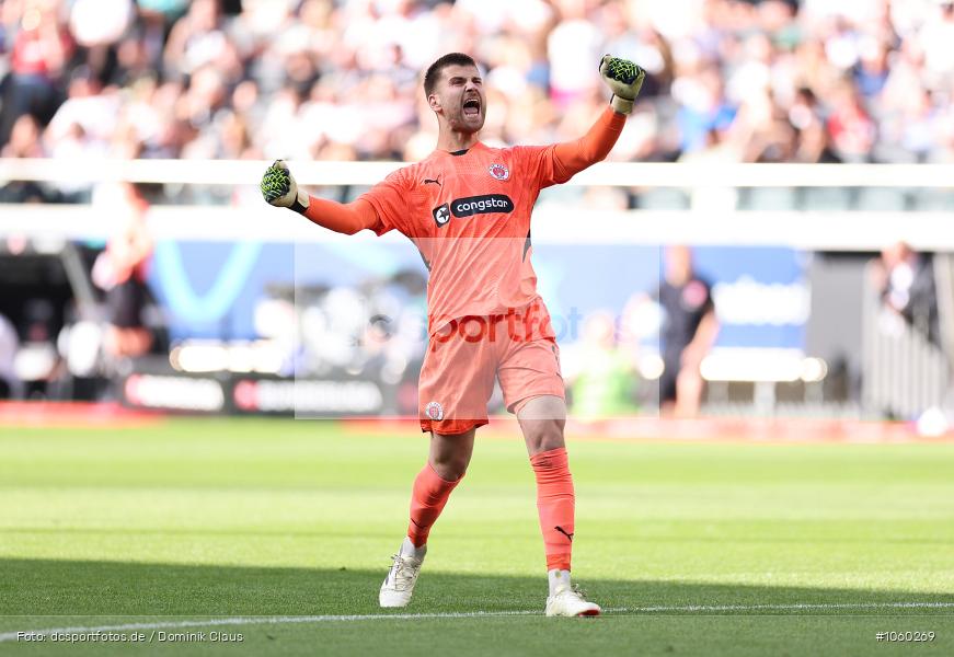 FC St. Pauli, Eintracht Frankfurt, Bundesliga, Voetball, Sport, Le Football, Germany, Futbol, Fotball, Fussball, Deutschland, DFL, DFB, Calcio, 2024/25, Saison 2024/2025 - Bild-ID: 1060269