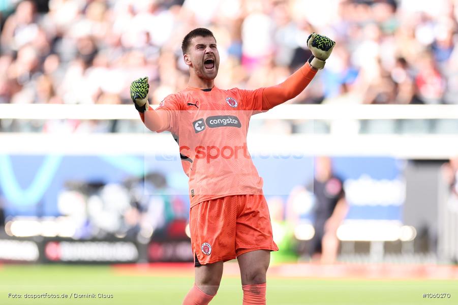 FC St. Pauli, Eintracht Frankfurt, Bundesliga, Voetball, Sport, Le Football, Germany, Futbol, Fotball, Fussball, Deutschland, DFL, DFB, Calcio, 2024/25, Saison 2024/2025 - Bild-ID: 1060270