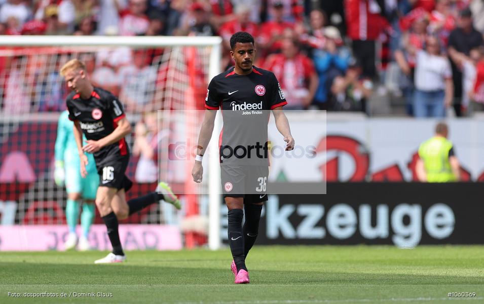 Eintracht Frankfurt, SC Freiburg, 1. Bundesliga, Bundesliga, Voetball, Sport, Le Football, Germany, Futbol, Fotball, Fussball, Deutschland, DFL, DFB, Calcio, 2024/25, Saison 2024/2025 - Bild-ID: 1060369