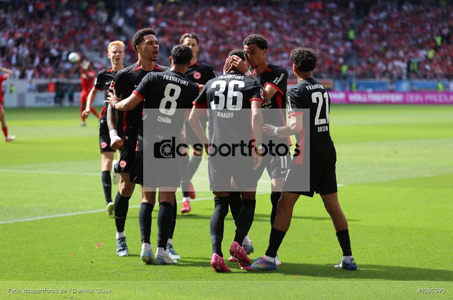 Eintracht Frankfurt, SC Freiburg, 1. Bundesliga, Bundesliga, Voetball, Sport, Le Football, Germany, Futbol, Fotball, Fussball, Deutschland, DFL, DFB, Calcio, 2024/25, Saison 2024/2025 - Bild-ID: 1060390