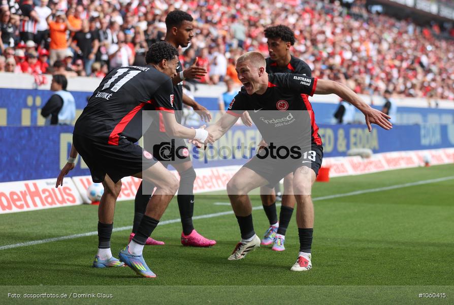 Eintracht Frankfurt, SC Freiburg, 1. Bundesliga, Bundesliga, Voetball, Sport, Le Football, Germany, Futbol, Fotball, Fussball, Deutschland, DFL, DFB, Calcio, 2024/25, Saison 2024/2025 - Bild-ID: 1060415