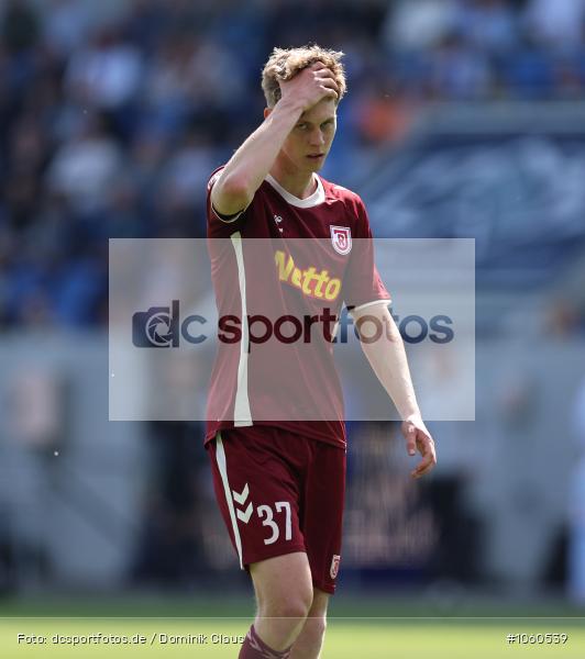 SSV Jahn Regensburg, SV Darmstadt 98, 2. Liga, 2. Bundesliga, Bundesliga, Liga, Voetball, Sport, Le Football, Germany, Futbol, Fotball, Fussball, Deutschland, DFL, DFB, Calcio, 2024/25, Saison 2024/2025 - Bild-ID: 1060539