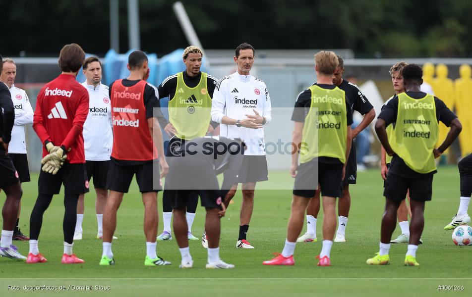 Eintracht Frankfurt, Training, Bundesliga, Voetball, Sport, Le Football, Germany, Futbol, Fotball, Fussball, Deutschland, DFL, DFB, Calcio, 2025/26, Saison 2025/2026 - Bild-ID: 1061266