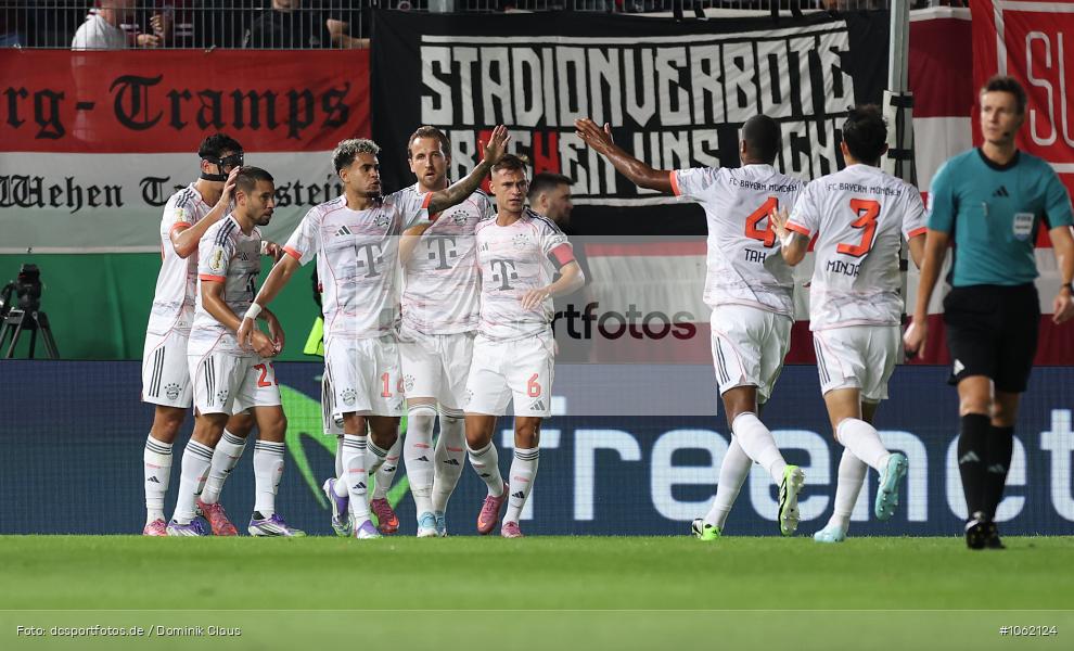 FC Bayern München, SV Wehen Wiesbaden, Pokal, DFB-Pokal, Voetball, Sport, Le Football, Germany, Futbol, Fotball, Fussball, Deutschland, DFL, DFB, Calcio, 2025/26, Saison 2025/2026 - Bild-ID: 1062124