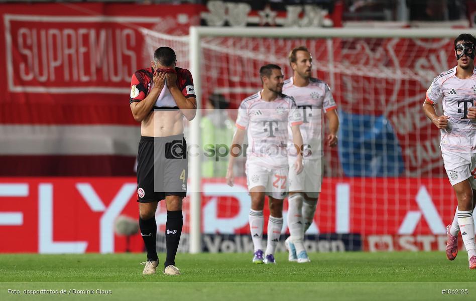FC Bayern München, SV Wehen Wiesbaden, Pokal, DFB-Pokal, Voetball, Sport, Le Football, Germany, Futbol, Fotball, Fussball, Deutschland, DFL, DFB, Calcio, 2025/26, Saison 2025/2026 - Bild-ID: 1062125