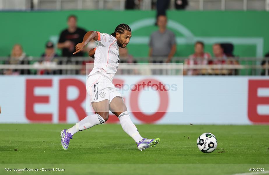 FC Bayern München, SV Wehen Wiesbaden, Pokal, DFB-Pokal, Voetball, Sport, Le Football, Germany, Futbol, Fotball, Fussball, Deutschland, DFL, DFB, Calcio, 2025/26, Saison 2025/2026 - Bild-ID: 1062182
