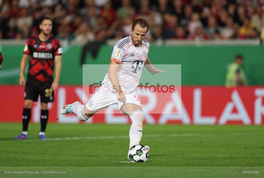 FC Bayern München, SV Wehen Wiesbaden, Pokal, DFB-Pokal, Voetball, Sport, Le Football, Germany, Futbol, Fotball, Fussball, Deutschland, DFL, DFB, Calcio, 2025/26, Saison 2025/2026 - Bild-ID: 1062186