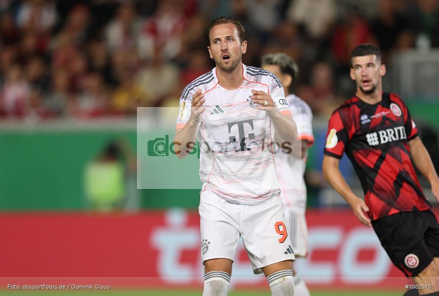 FC Bayern München, SV Wehen Wiesbaden, Pokal, DFB-Pokal, Voetball, Sport, Le Football, Germany, Futbol, Fotball, Fussball, Deutschland, DFL, DFB, Calcio, 2025/26, Saison 2025/2026 - Bild-ID: 1062195