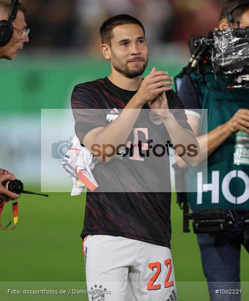 FC Bayern München, SV Wehen Wiesbaden, Pokal, DFB-Pokal, Voetball, Sport, Le Football, Germany, Futbol, Fotball, Fussball, Deutschland, DFL, DFB, Calcio, 2025/26, Saison 2025/2026 - Bild-ID: 1062221