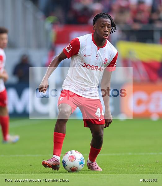 Eintracht Frankfurt, SC Freiburg, 1. Bundesliga, Bundesliga, Voetball, Sport, Le Football, Germany, Futbol, Fotball, Fussball, Deutschland, DFL, DFB, Calcio, 2025/26, Saison 2025/2026 - Bild-ID: 1063395
