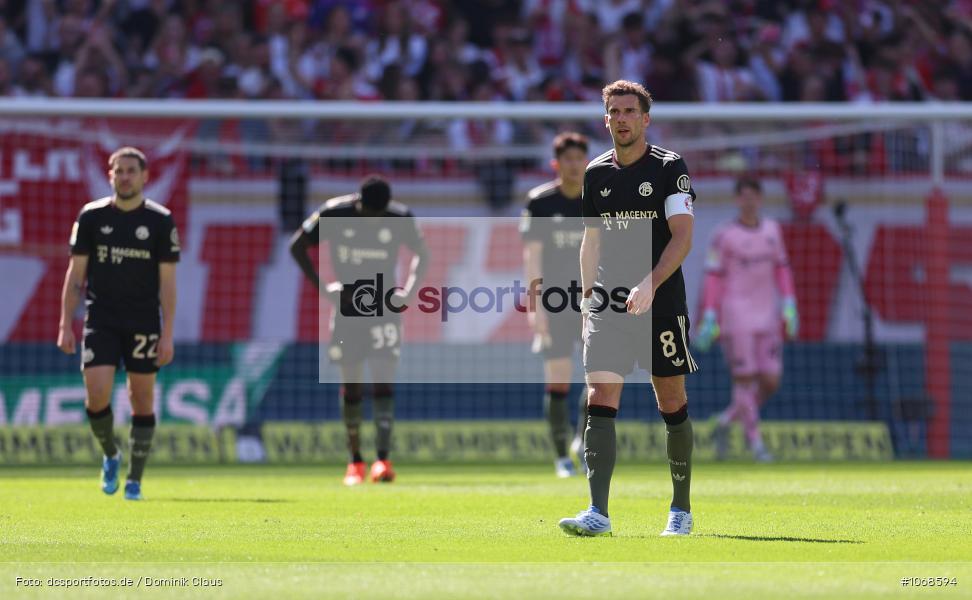 FC Bayern München, 1. FSV Mainz 05, Liga, Bundesliga, Voetball, Sport, Le Football, Germany, Futbol, Fotball, Fussball, Deutschland, DFL, DFB, Calcio, 2025/26, Saison 2025/2026 - Bild-ID: 1068594