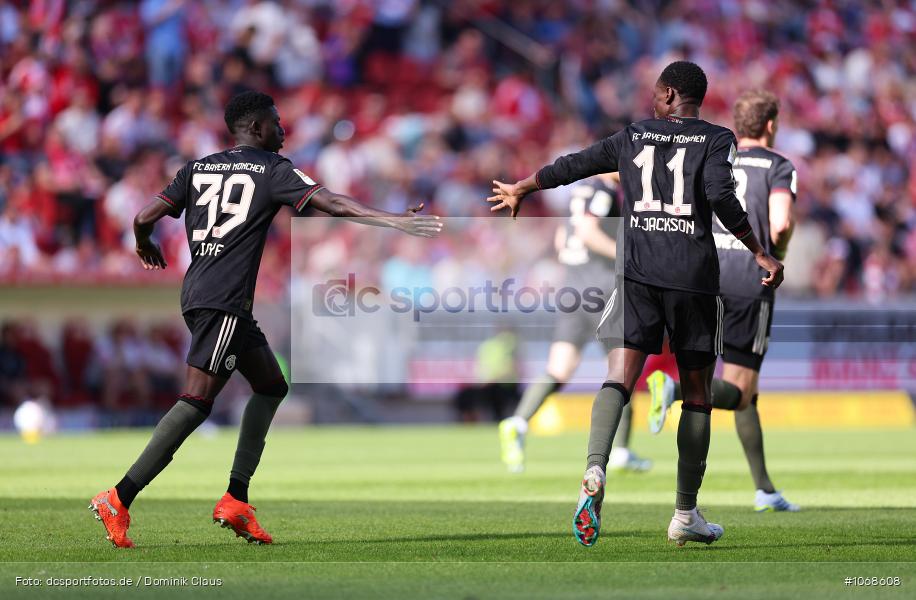 FC Bayern München, 1. FSV Mainz 05, Liga, Bundesliga, Voetball, Sport, Le Football, Germany, Futbol, Fotball, Fussball, Deutschland, DFL, DFB, Calcio, 2025/26, Saison 2025/2026 - Bild-ID: 1068608