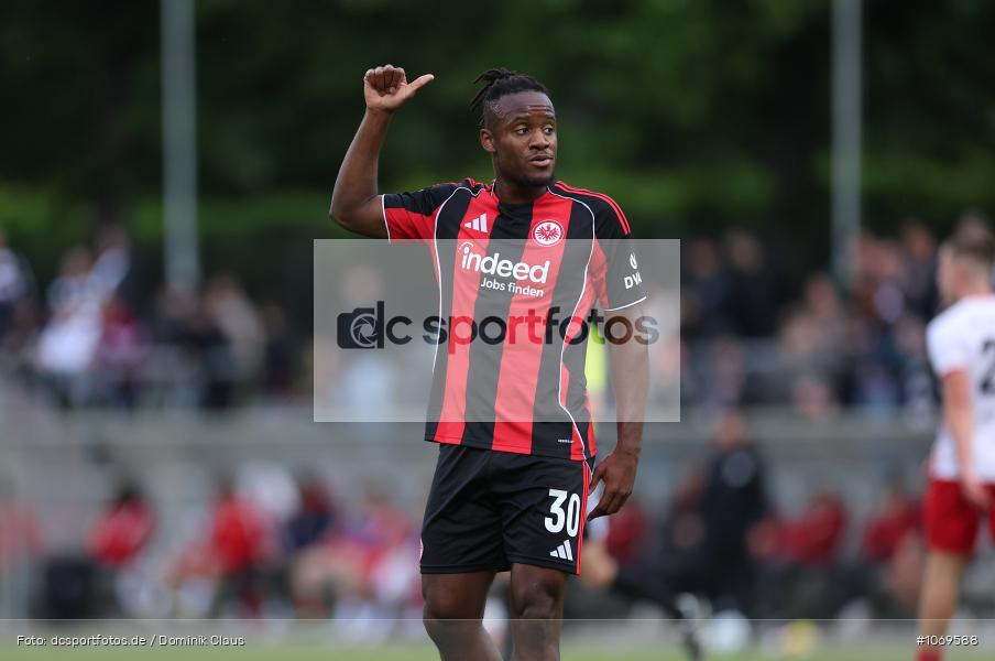 Rot-Weiss Frankfurt, Eintracht Frankfurt, Bundesliga, Voetball, Sport, Le Football, Germany, Futbol, Fotball, Fussball, Deutschland, DFL, DFB, Calcio, 2025/26, Saison 2025/2026 - Bild-ID: 1069588